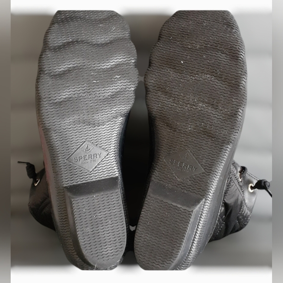 Sperry Waterproof Boots - Picture 3 of 10